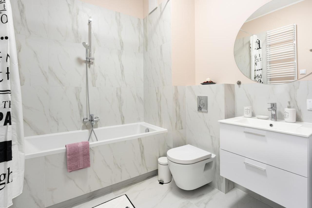 Superapart Aignera Apt 4, Family Friendly Oasis Varşova Dış mekan fotoğraf